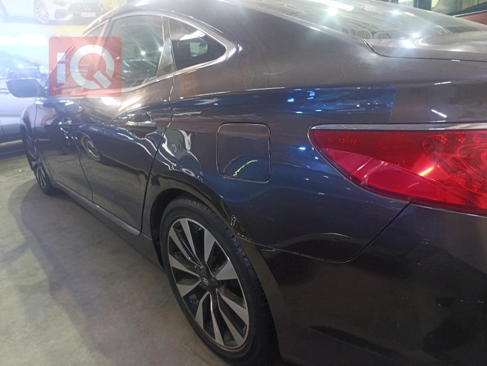 Hyundai Azera